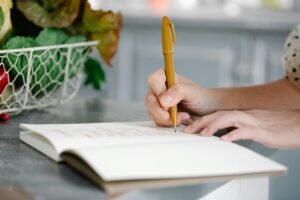 Daily Habits includes health & Wellness for keep a journal